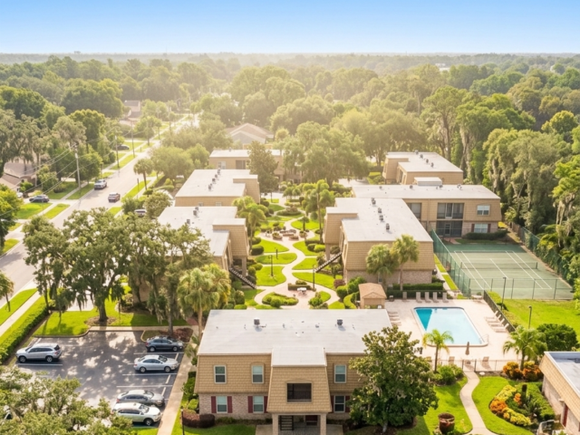 Downsizing in Winter Park: Why Four Seasons Is Worth a Serious Look
