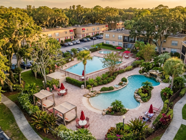 Four Seasons Condominiums Winter Park: What Buyers Need to Know in 2026