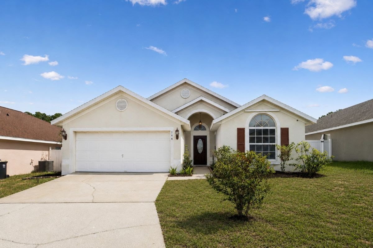 Home for sale at 144 Bellmont Lane Davenport FL 33897 — vacation rental area